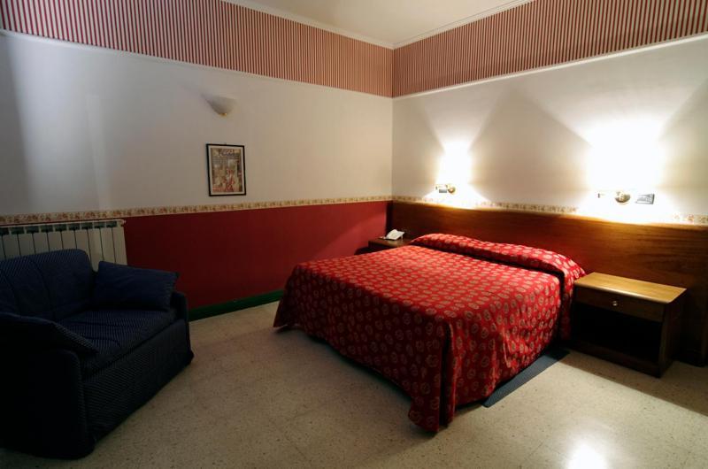 Hotel Iris Crillon Фиджи Номер фото